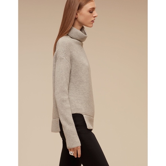 New Aritzia Babaton 100%Wool Mika Sweater - Picture 2 of 5